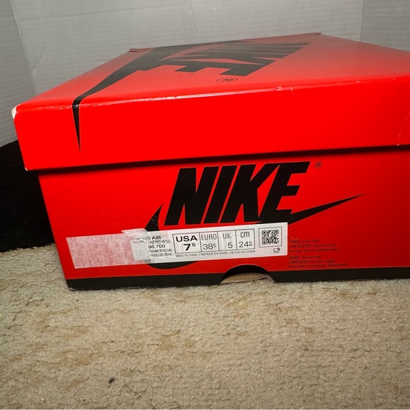 Nike Air Jordan 1 Retro High OG Reverse Laney Women Shoe FD2596-700 New with box - Picture 12 of 12